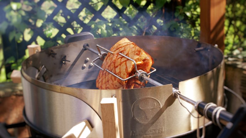 Krustenbraten Vom Drehspiess Mit Der Rotisserie Zum Saftigen Schweinebraten